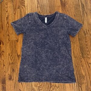 Zenana Outfitters Dark Gray V-Neck Tee